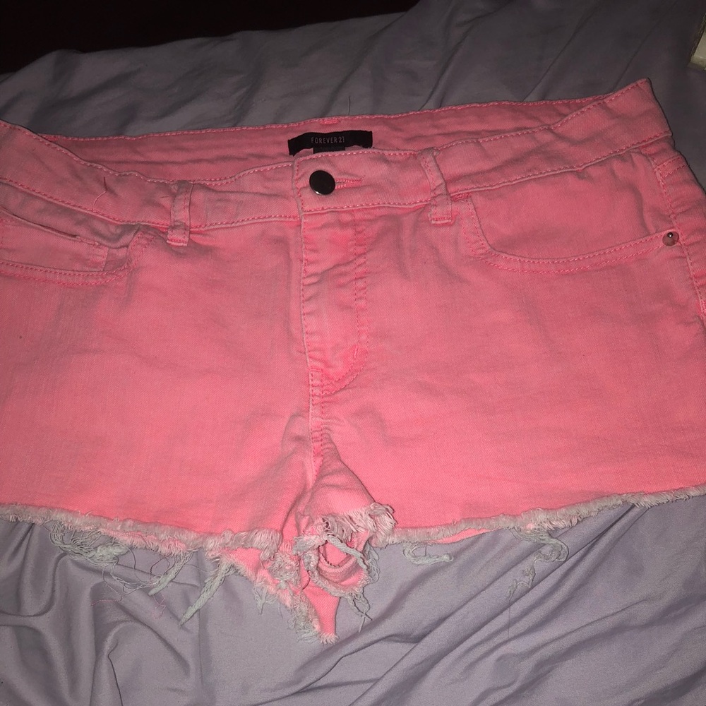 Shorts - Picture 3 of 4